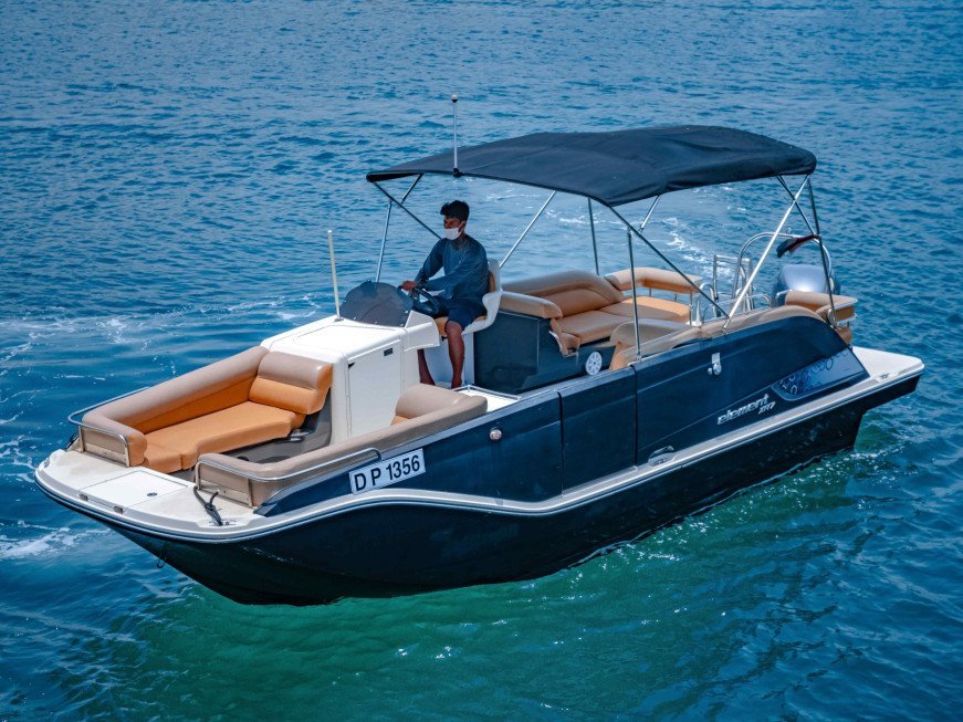 bayliner-yacht-dubai-boat-dubai-yacht-best-rates